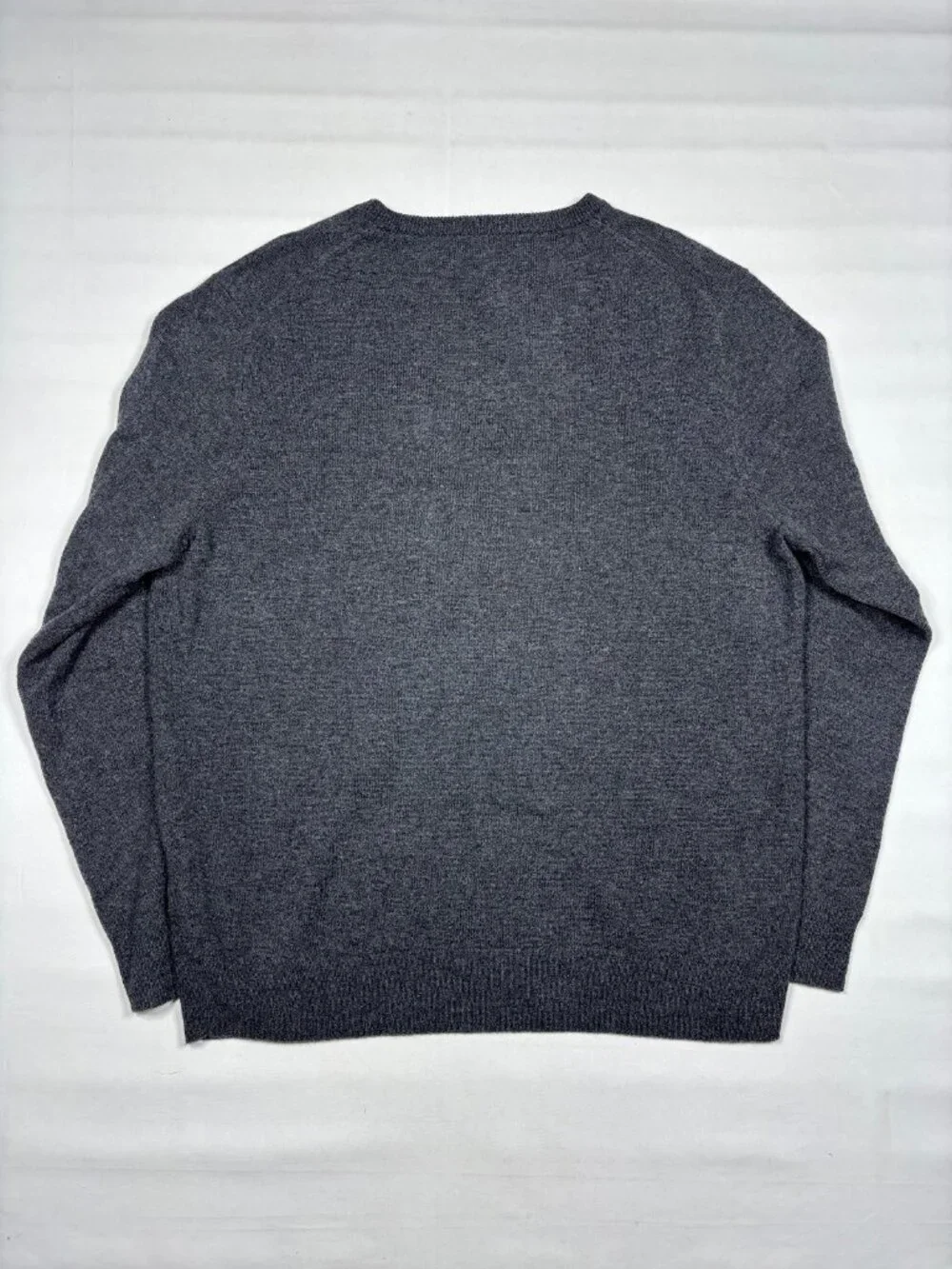 J.Crew Mens Large 100% Cashmere V-neck Sweater Charcoal Gray Style BC464 ECU - Picture 9 of 9
